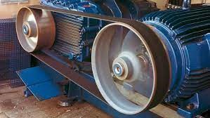 motor com polia acionada por correia